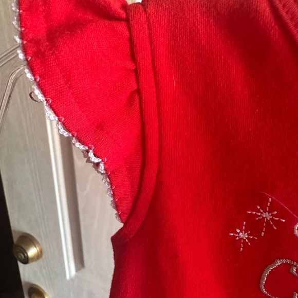 Nursery Rhyme Christmas red onsie 12 mo - Picture 6 of 10